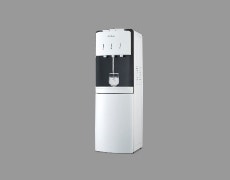 Dispensador de agua en un fondo gris