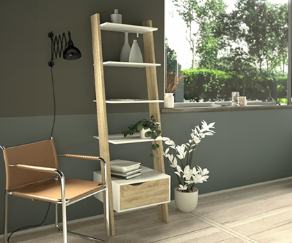 Espacio acogedor y simple con sillón, librero y lámpara. Diseño con sillón clásico, librero de color roble y lámpara industrial en un fondo verde.